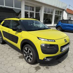 Citroën C4 Cactus SHINE 1,6 BlueHDi - NOVA REGA, NAVIGACIJA, UREDAN