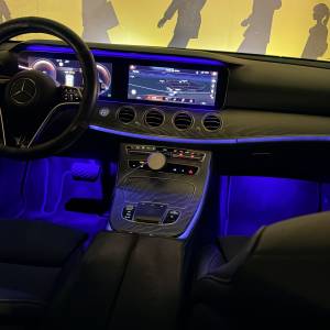 E klasa 220 u top stanju pod garancijom