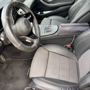 E klasa 220 u top stanju pod garancijom