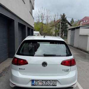 GOLF VII 2.0TDI DSG R-line //91tkm//prvi vlasnik//HR auto//odličan//