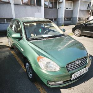 Hyundai accent