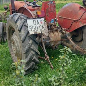 IMT 539 registriran.3/27 VELIKI GRĐEVAC