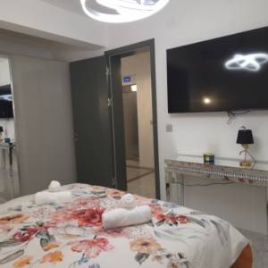 IZNAJMLJUJE SE LUKSUZNI STAN U ZAGREBU ( BIJENIK )