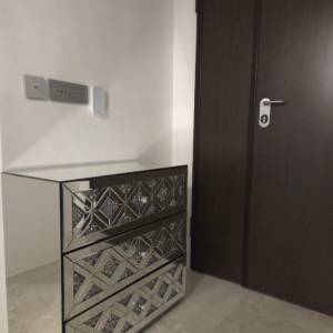 IZNAJMLJUJE SE LUKSUZNI STAN U ZAGREBU ( BIJENIK )