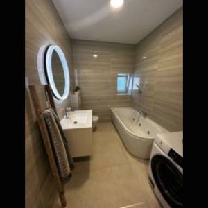 IZNAJMLJUJE SE STAN KAŠTELA