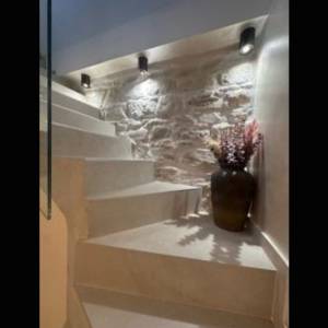 IZNAJMLJUJE SE STAN KAŠTELA