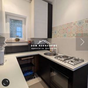 IZNAJMLJUJE SE STAN U ZAGREBU ( CENTAR )