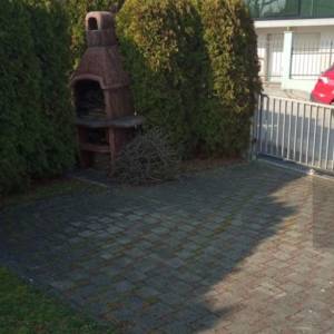 IZNAJMLJUJE SE STAN U ZAGREBU NA GORNJEM BUKOVCU