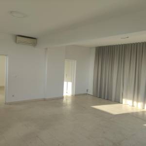 Iznajmljujemo Poslovni prostor, površine 80 m2, Maksimir, Remete 125