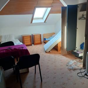 IZNAJMLJUJU SE SOBE ZA RADNIKE OSIJEK