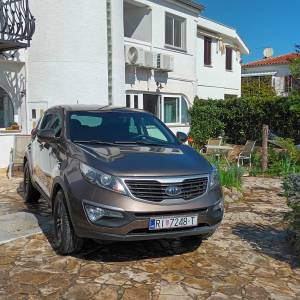 KIA Sportage 1.7 CRDi, 2011.g., 188 tkm – uredan, servisiran