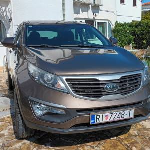 KIA Sportage 1.7 CRDi, 2011.g., 188 tkm – uredan, servisiran