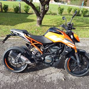 KTM DUKE 125