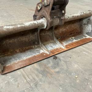 Kubota U48-4 / 2016 / 2623 radnih sati / u PDV