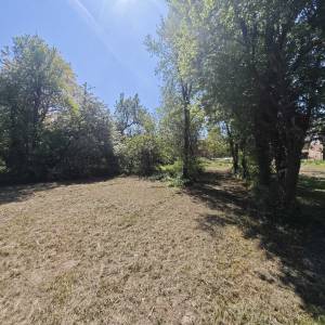 Kuća sa voćnjakom, poljoprivrednim zemljištem i šumom , 34 000 m2