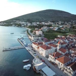 Kuća, Trogir, Seget Donji