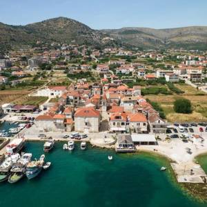 Kuća, Trogir, Seget Donji