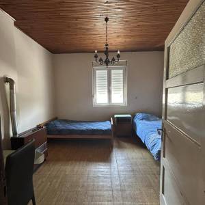 Kuća za najam radnika ( 5 do 6 osoba)