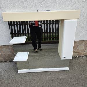 KUPAONSKO OGLEDALO SA SVJETLOM