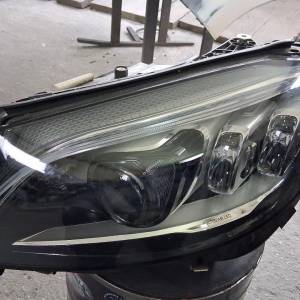 MB 205,prednji ljevi far