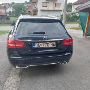 Mercedes C220D, AVANGARDE, Burmester, 8xALU, krovni nosači,reg.10/2026