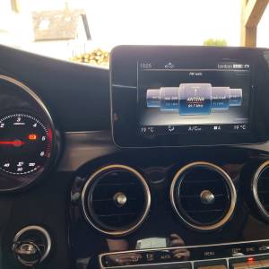 Mercedes C220D, AVANGARDE, Burmester, 8xALU, krovni nosači,reg.10/2026