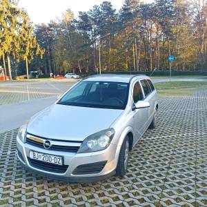 Opel Astra 1.6, benzin, karavan, automatik