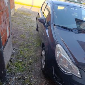 OPEL CORSA 1,2 2013.