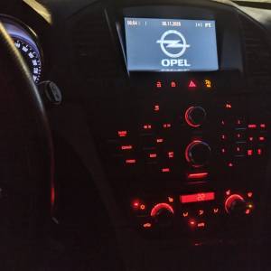 Opel insignia 2.0/ 2013.g