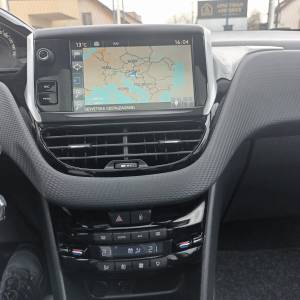 Peugeot 2008   1.6 Blue  Hdi  Stayle