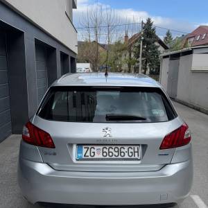 PEUGEOT 308 1.6HDI //127tkm//prvi vlasnik//HR auto//servisna+računi//