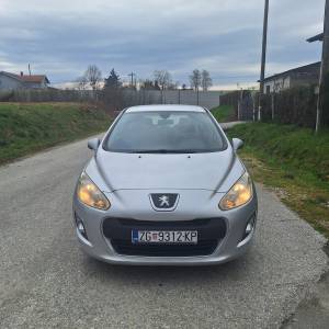 Peugeot 308 2011 g.