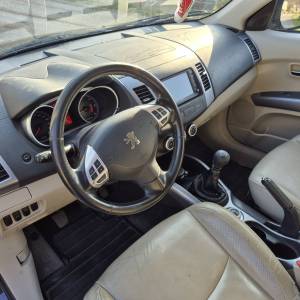 Peugeot 4007