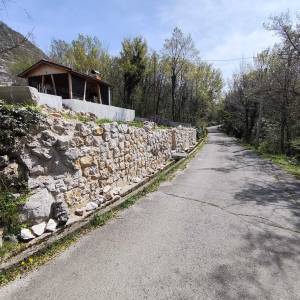 Prodaja zemljišta 1100 kvadrata