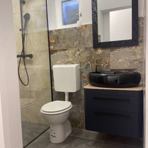 PRODAJE SE STAN U ZAGREBU ( KUSTOŠIJA )