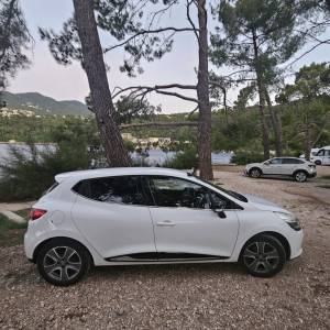 PRODAJEM HITNO RENAULT CLIO - snizio sam cijenu sa 7600 na 7300 €