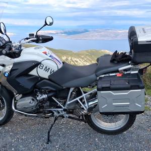 Prodajem ili mjenjam za noviji i slabiji