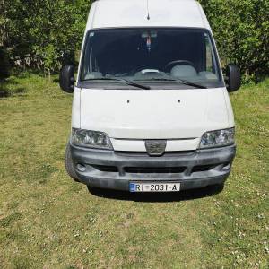 Prodajem kombi vozilo PEUGOT 22 HDI