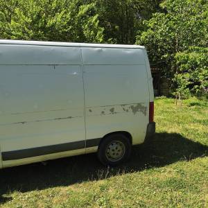 Prodajem kombi vozilo PEUGOT 22 HDI