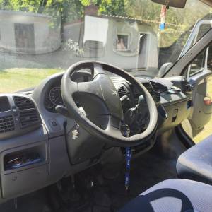Prodajem kombi vozilo PEUGOT 22 HDI