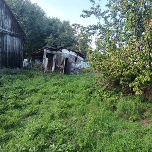 Prodajem kuću za rušenje ili kompletnu adaptaciju