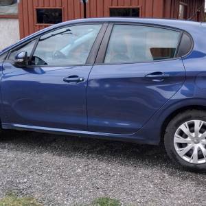 Prodajem pegot 208 1,2 Active