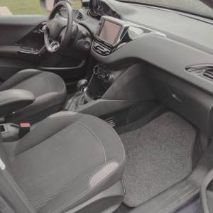 Prodajem pegot 208 1,2 Active