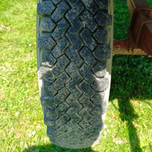 Prodajem prikolicu nasicanka 3.5 t,registrirana godinu dana