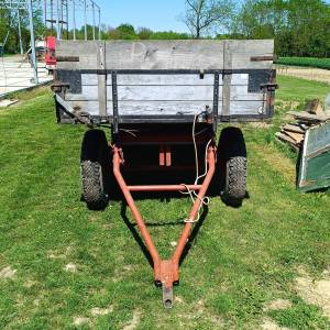 Prodajem prikolicu nasicanka 3.5 t,registrirana godinu dana