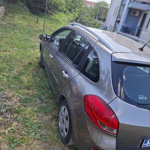 Prodajem renault clio grandetour ,1,5 dci, 2012.g,