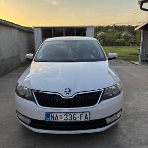 Prodajem Skoda rapid 1,4tdi