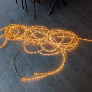 Rasvjetno crijevo 45 m – topla bijela (halogeno)