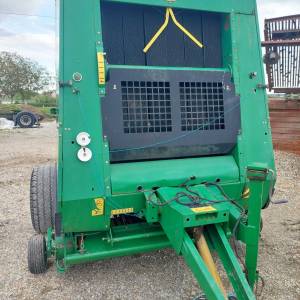 Rolo balirka John Deere 592