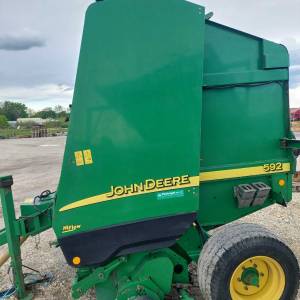 Rolo balirka John Deere 592